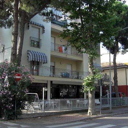Residence Monaco Appartamenti Rimini Exterior foto